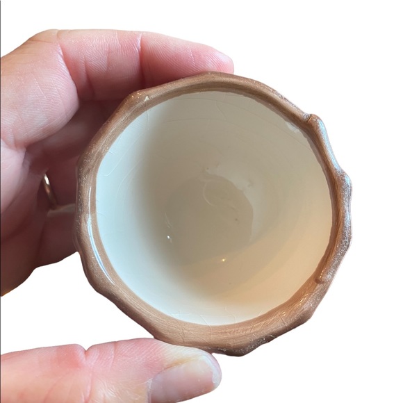 Decorative Ceramic Egg Cup - Picture 3 of 4